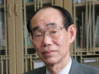 高城寿雄氏