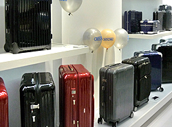 RIMOWA_3.jpg