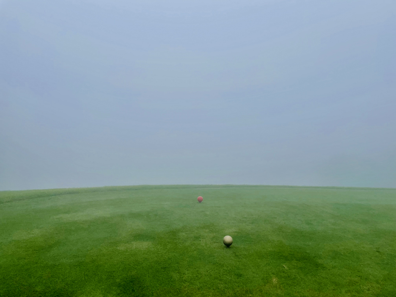 霧のゴルフ場 イメージ
