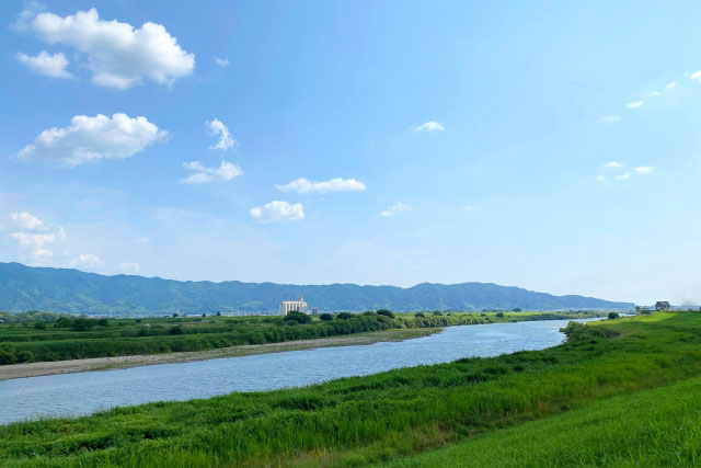 筑後川と耳納連山　イメージ