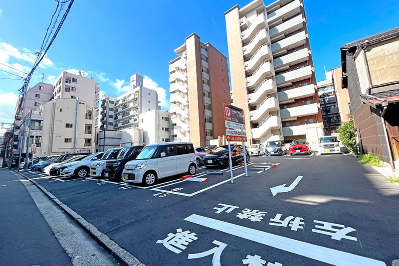 天神南駅から徒歩8分の駐車場（春吉3丁目）