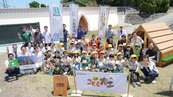 前原中央保育園で開催された「出張こども大工」の様子