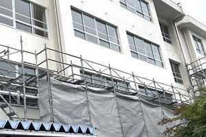 八田小学校の外壁改修、OZ工務店が落札～進む学校長寿命化計画